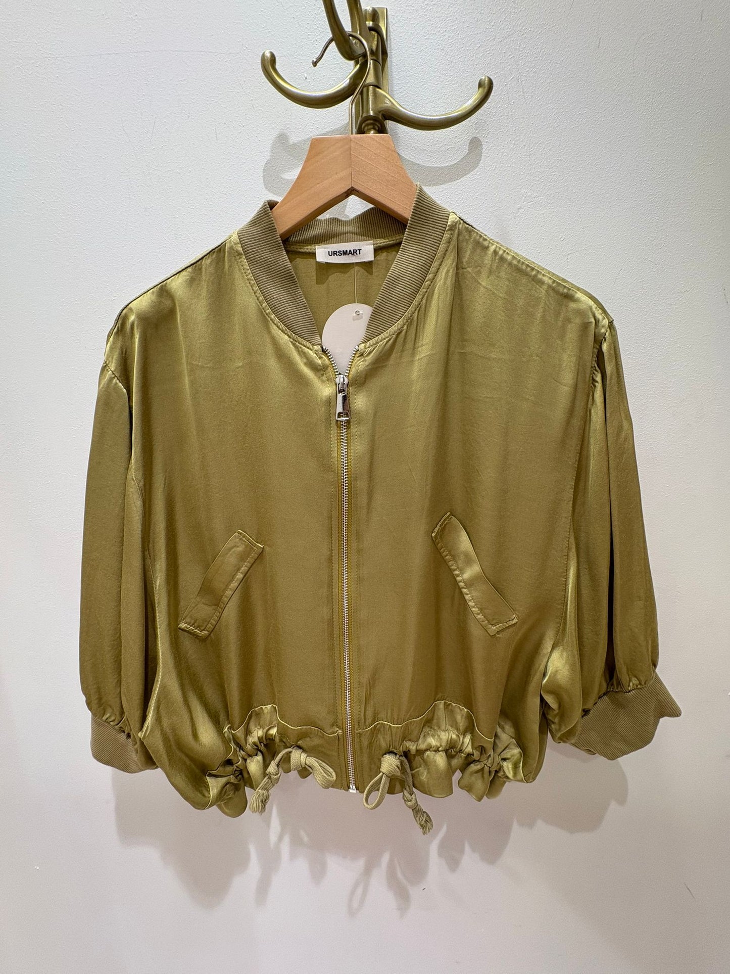 CHAQUETA BOMBER LISA VERDE