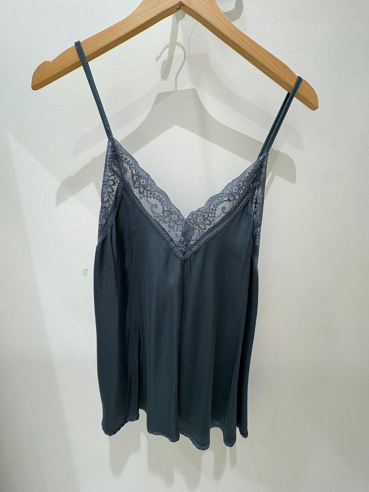 TOP LENCERO FINA AZUL SECO