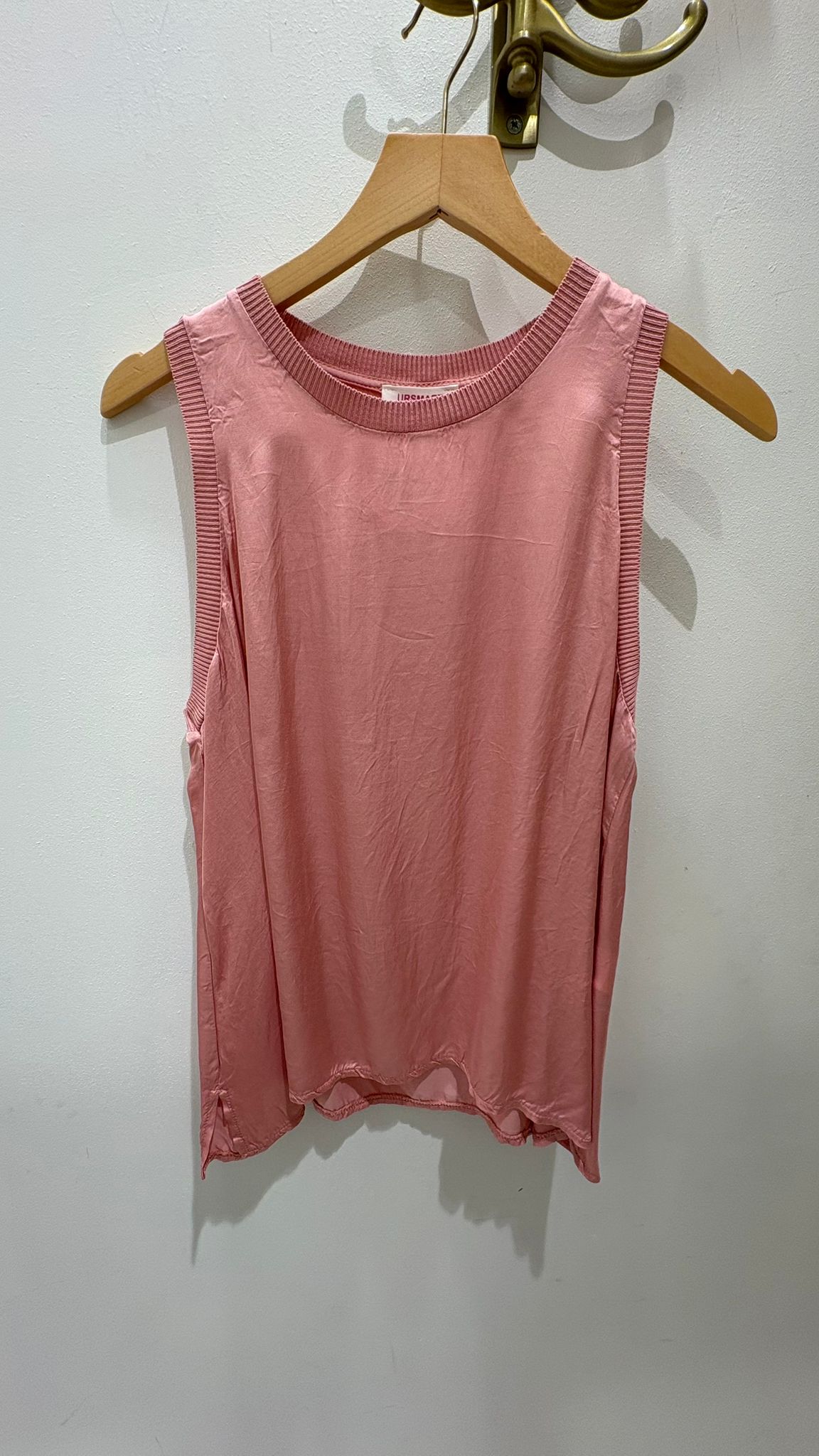 TOP LÍA CUELLO REDONDO ROSA