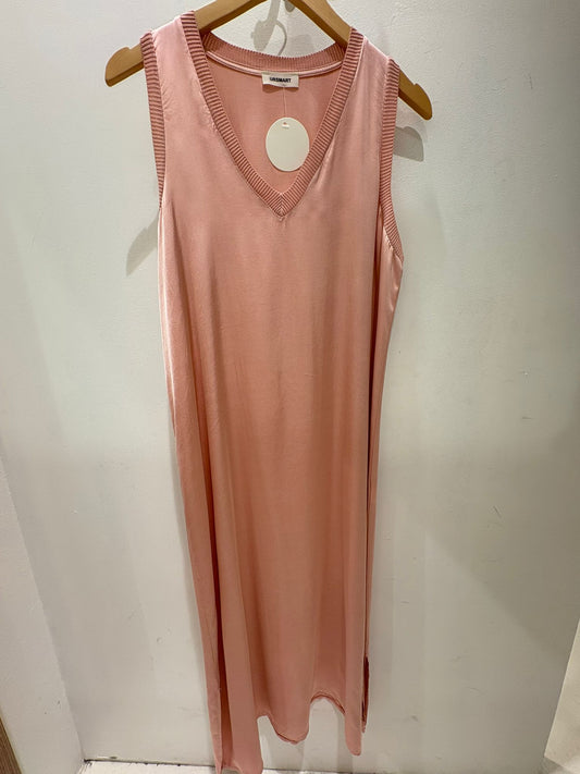 VESTIDO GALA CUELLO PICO ROSA PALO