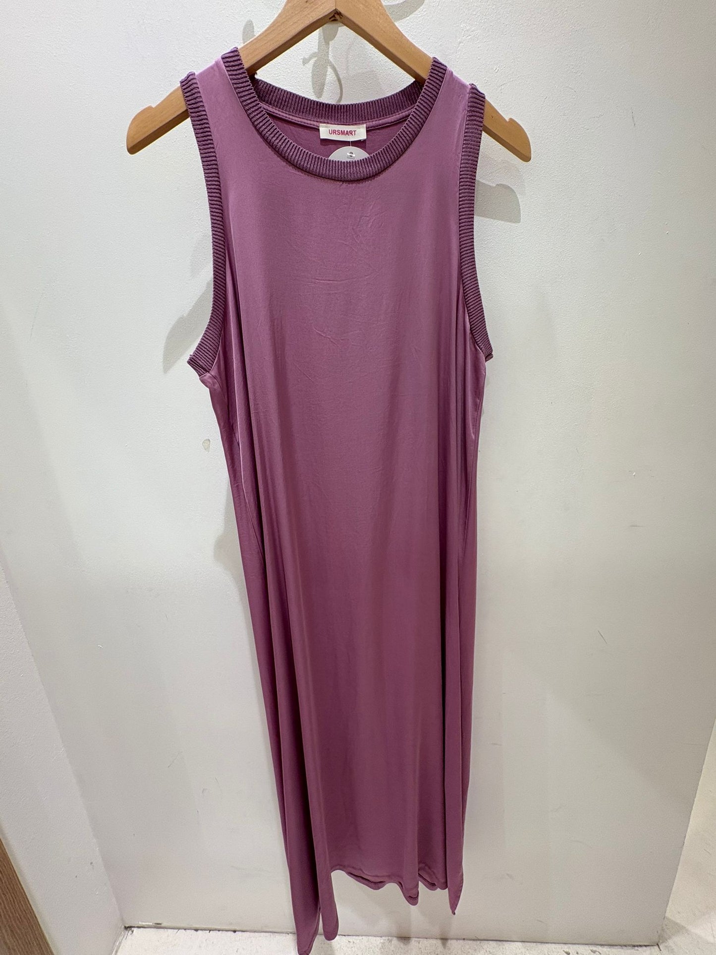 VESTIDO GALA CUELLO REDONDO MORADO